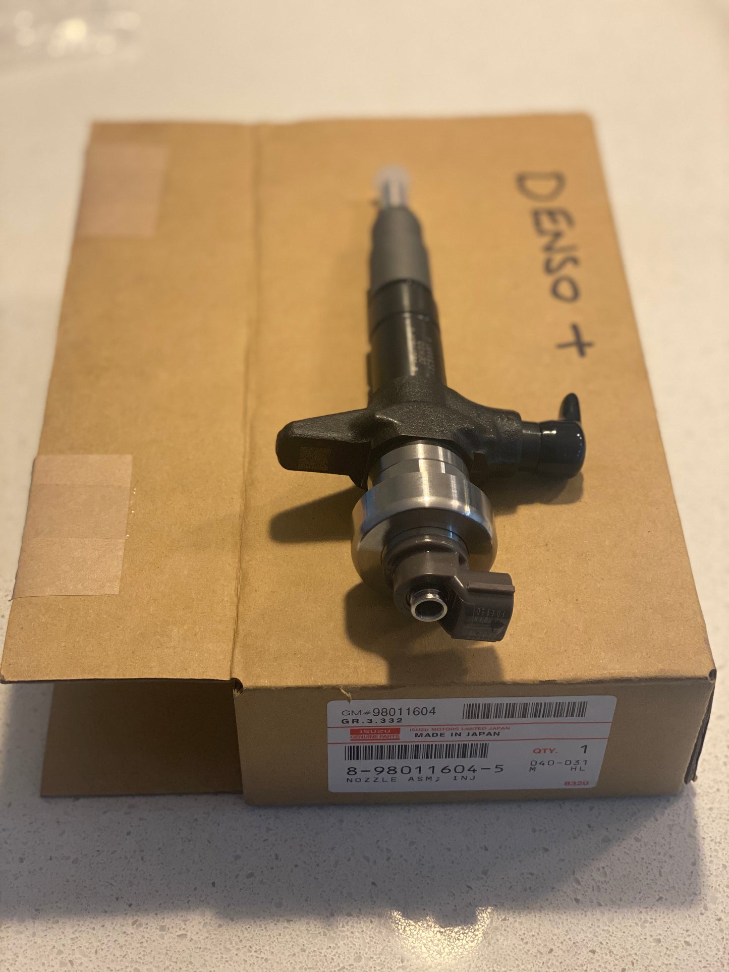 2007-2011 4JJ1 Genuine Denso Fuel Injectors & Fitting Kit.